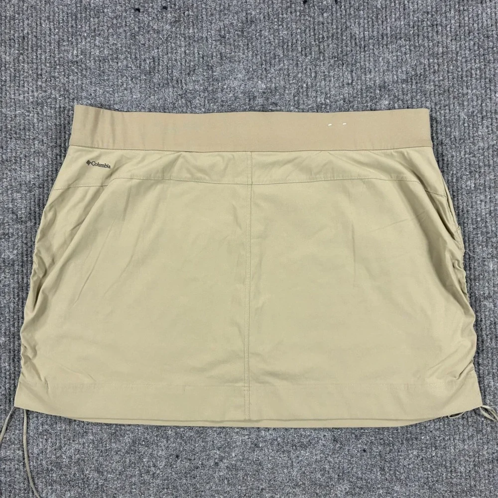 Columbia Omni-Shield Womens Skort 2X Beige Hiking Athletic Advanced Repellency